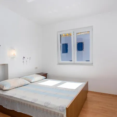 Lovely In With Kitchen * Jurandvor