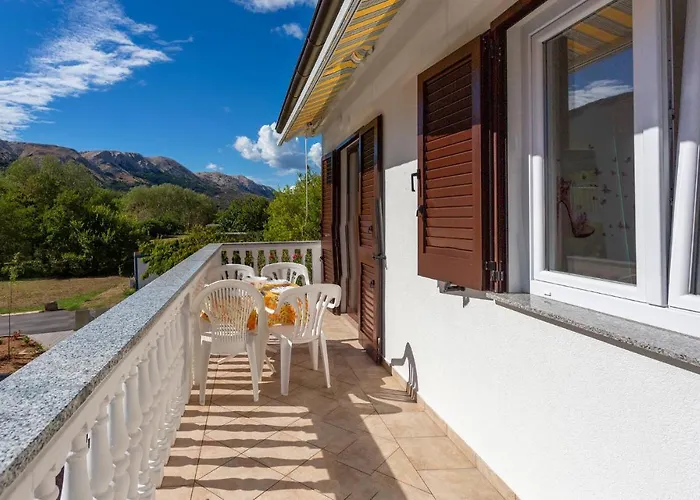 Cozy In *